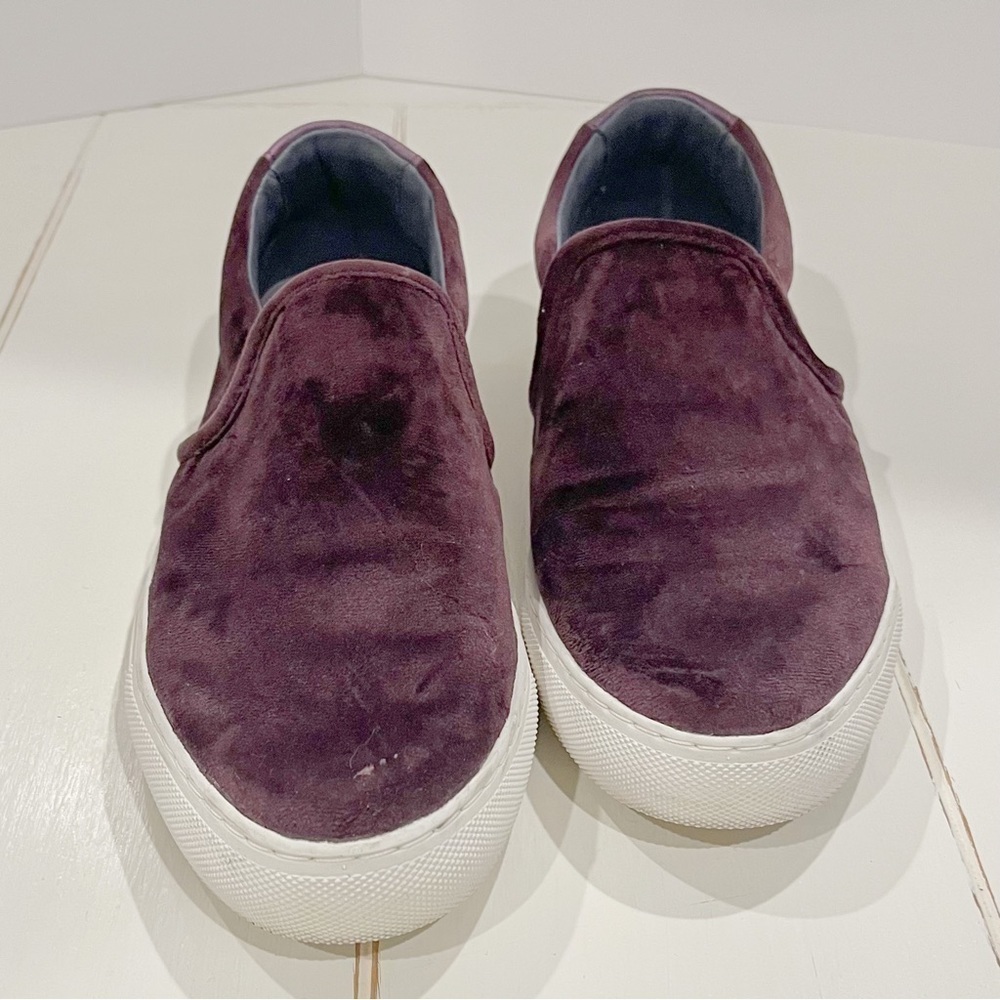 Sketchers Slipon Shoes